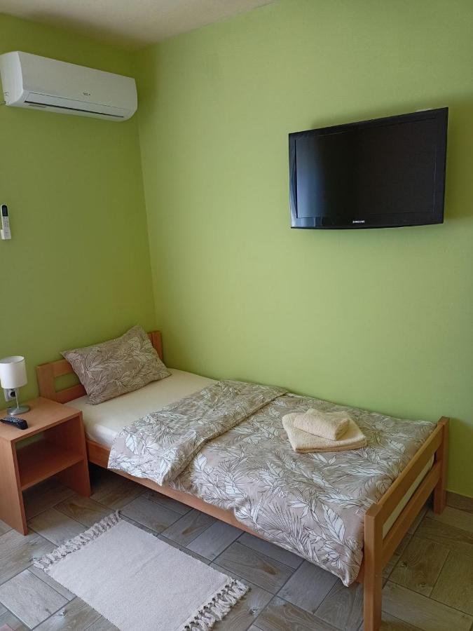 Apartman Fiva Apartment Pacir ภายนอก รูปภาพ