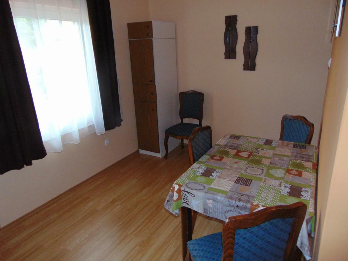 Apartman Fiva Apartment Pacir ภายนอก รูปภาพ