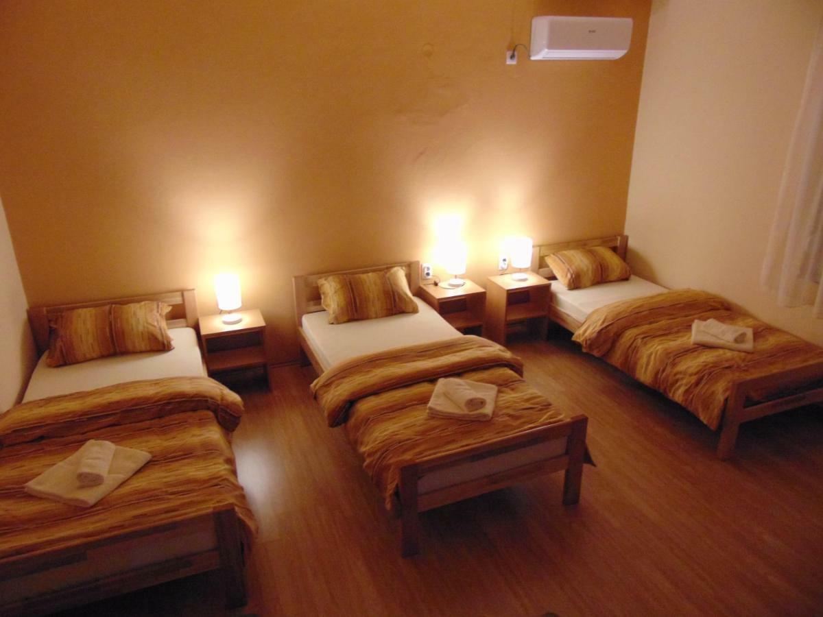 Apartman Fiva Apartment Pacir ภายนอก รูปภาพ